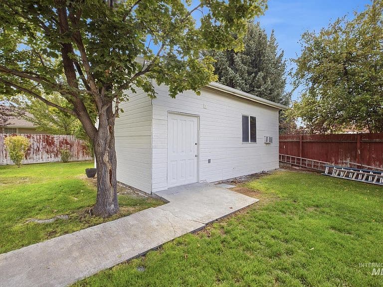 978 Aspenwood Ln photo 5