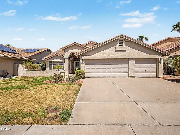 3834 E WINDSONG Drive photo 1