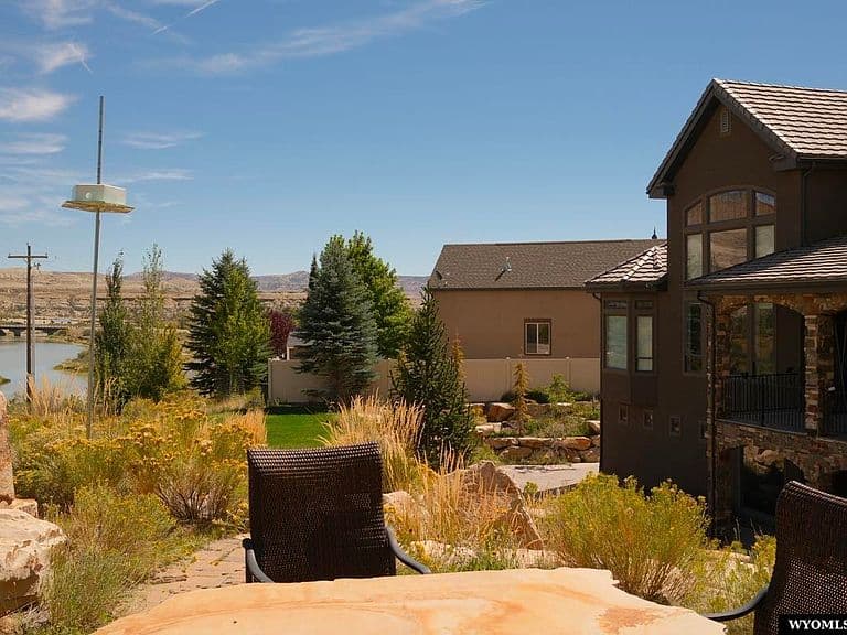 2275 Alexandra Cir photo 5