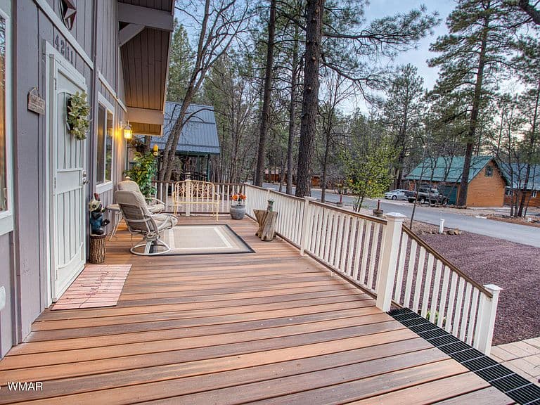 4211 Pinetree Ln photo 3