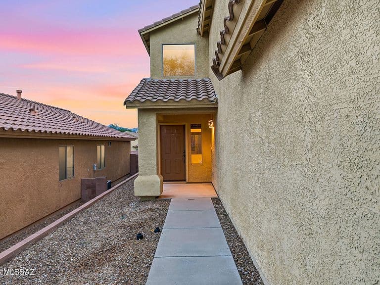 9977 E Emberwood Dr photo 3