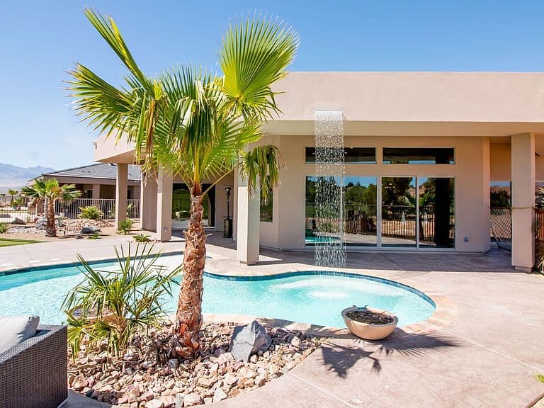 548 Golden Eagle Way photo 2