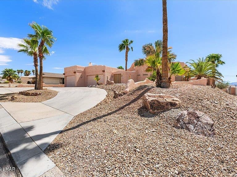 1620 Kirk Dr photo 3