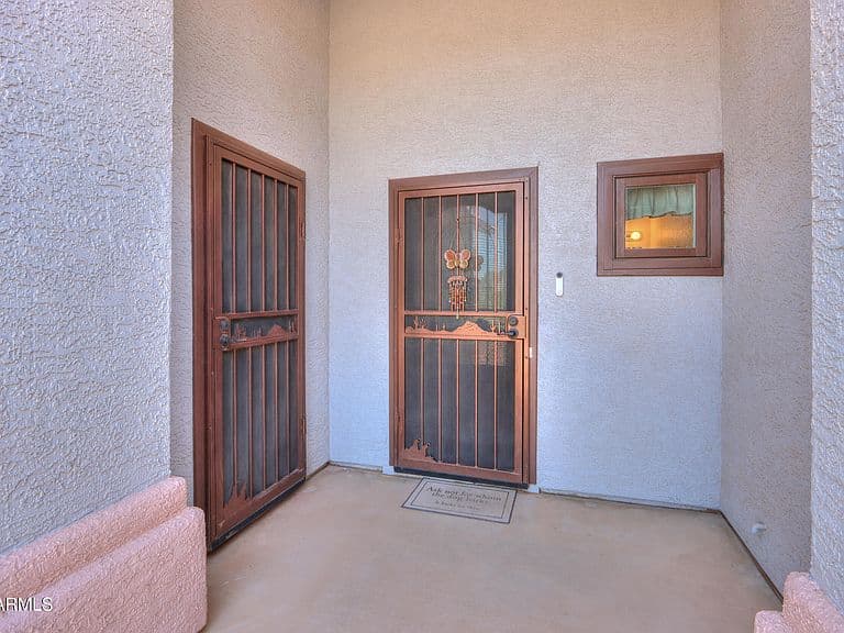 216 E PEBBLE Court photo 5