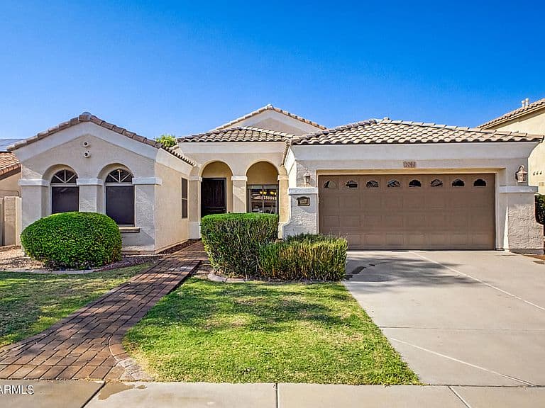 2094 E EBONY Drive photo 1