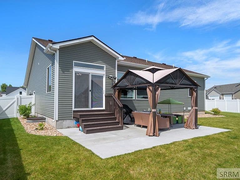 4594 Remuda Rd photo 4