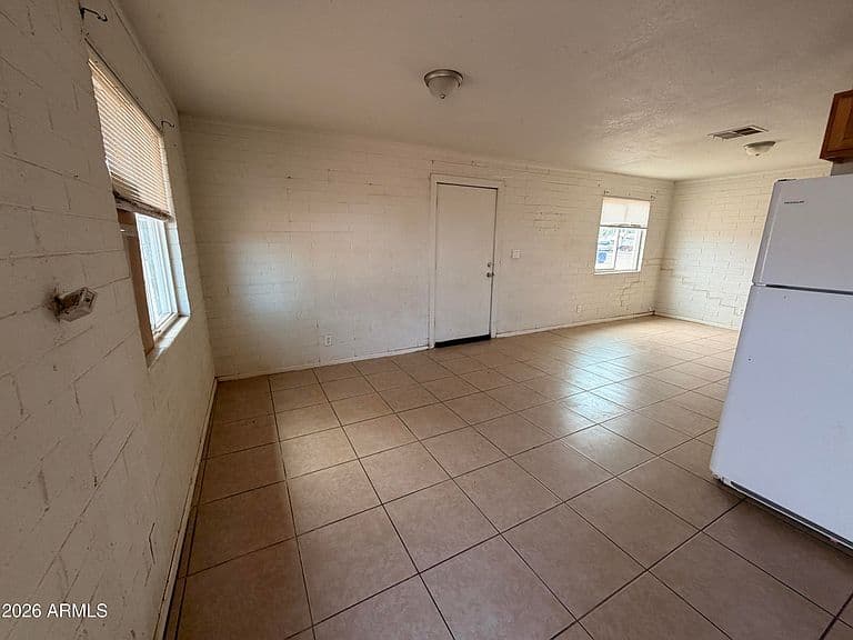 366 W TAYLOR Avenue photo 2