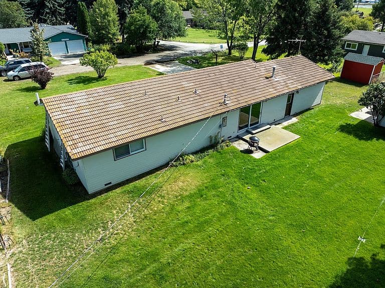 161 Conrad Ave photo 3