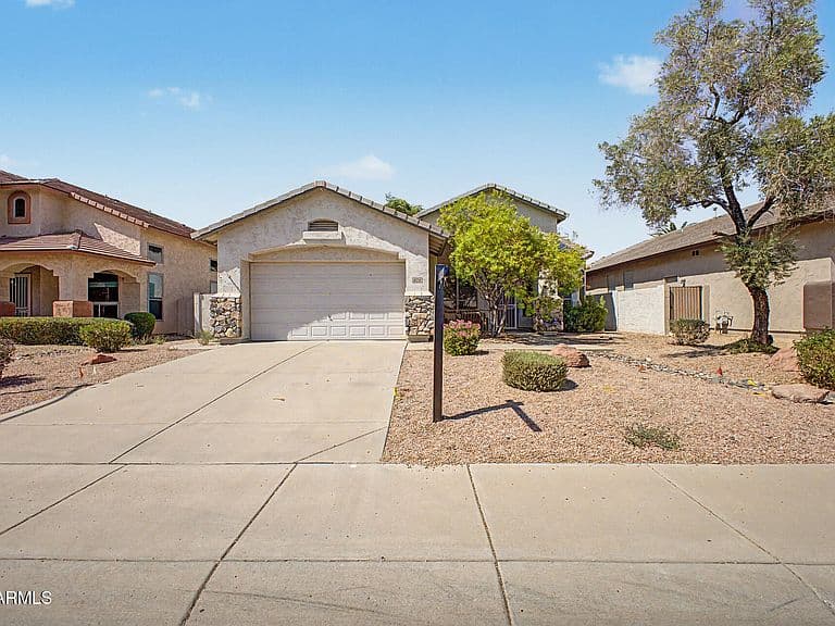 6526 W ORAIBI Drive photo 1
