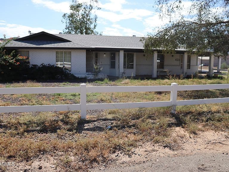 4333 W Carver Road photo 1
