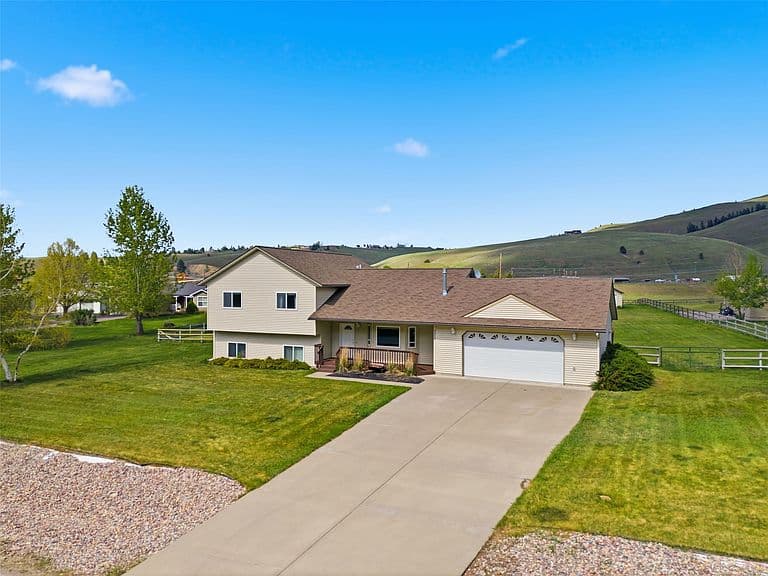 3534 Rodeo Rd photo 2