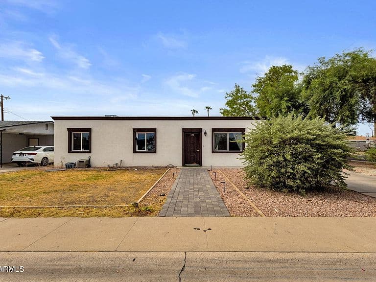 1101 E MCKELLIPS Road photo 1