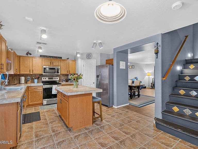 2450 E OLIVINE Road photo 4
