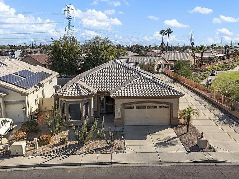 18247 N COYOTE LAKES Parkway photo 2