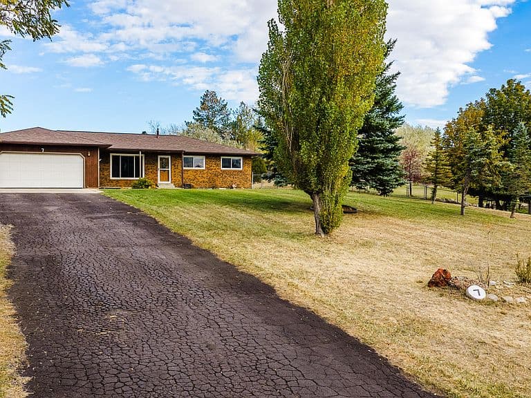 7 Country Estates Dr photo 2