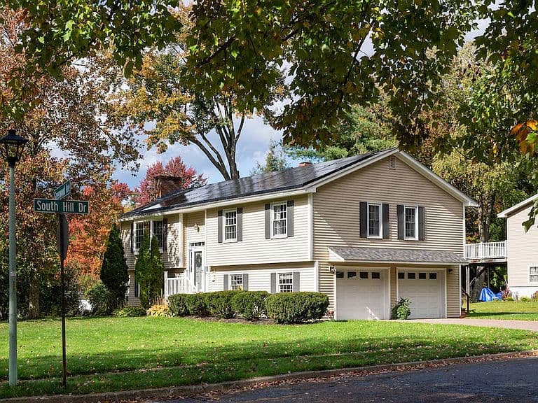 16 Greenwood Avenue photo 1