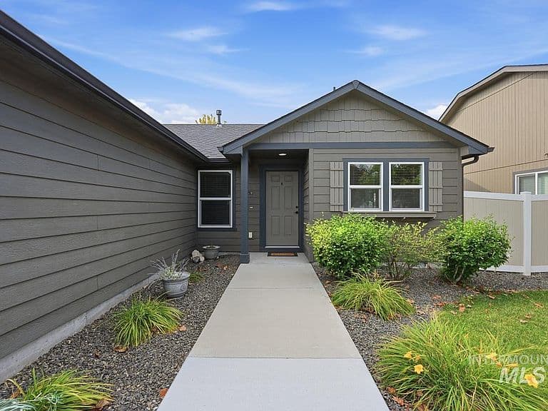 3885 S Windy Ridge Dr photo 4