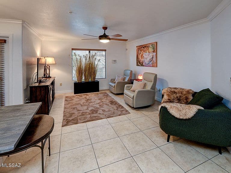 5751 N Kolb Rd #Road20104 photo 5