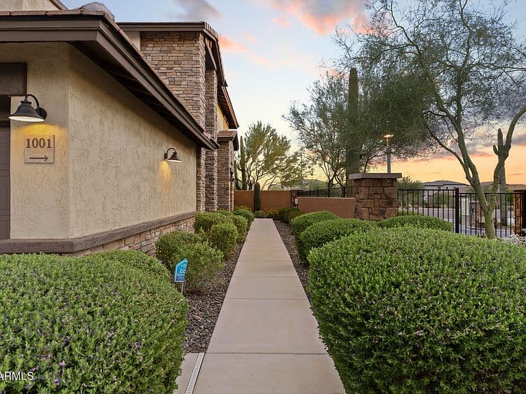 5100 E RANCHO PALOMA Drive #1001 photo 3