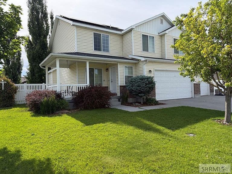 318 Polo Dr photo 3