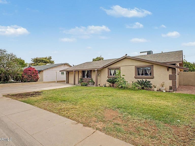 3613 W Echo Lane photo 3
