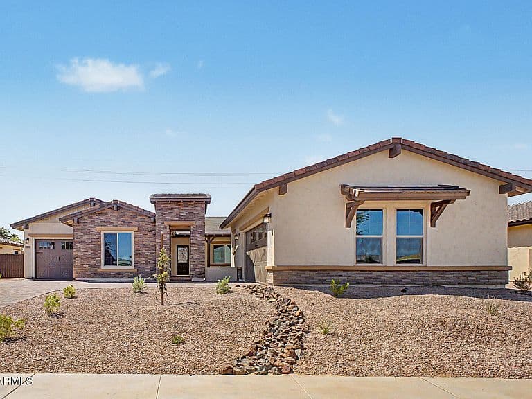 20999 E DIANA Way photo 2