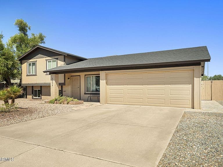 1838 W PAMPA Avenue photo 3