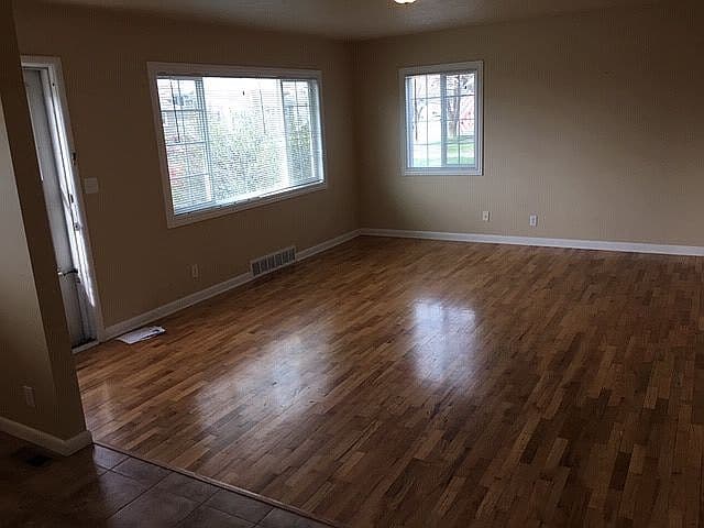 2303 Avenue B photo 5