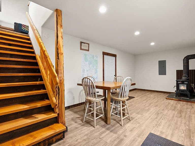153 Moose Ln photo 3