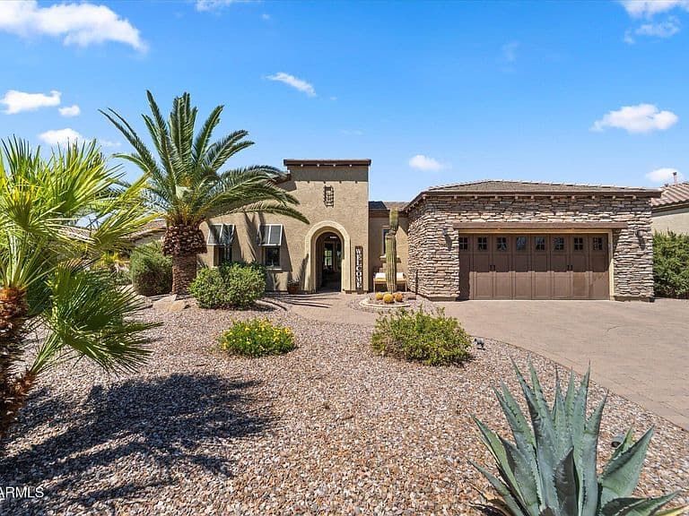 12455 W YELLOW BIRD Lane photo 2