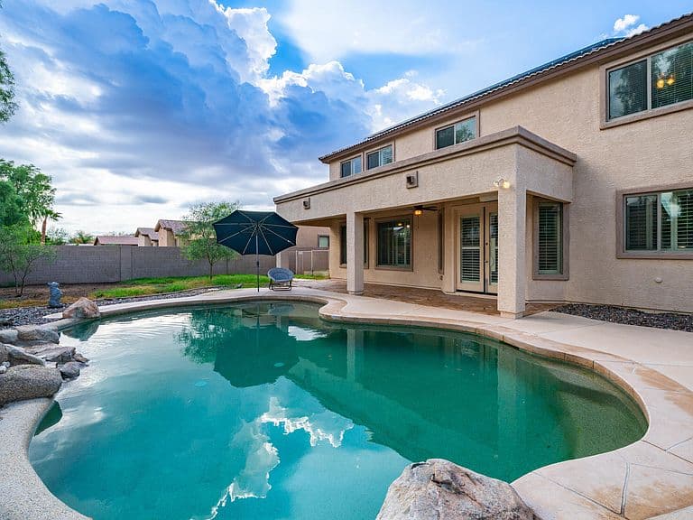 15654 W Yucatan Dr photo 3