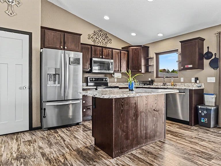 21635 Timbercreek Dr photo 5