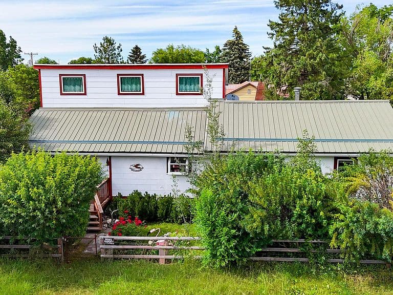 309 2nd Ave photo 3