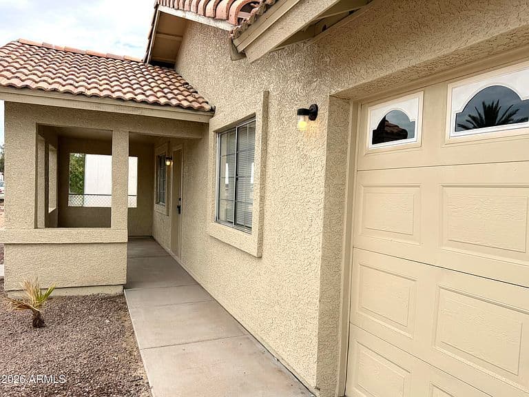 521 W OCOTILLO Street photo 2