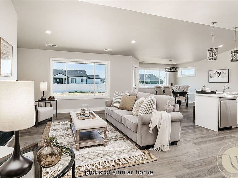 452 Montecito Ave photo 4
