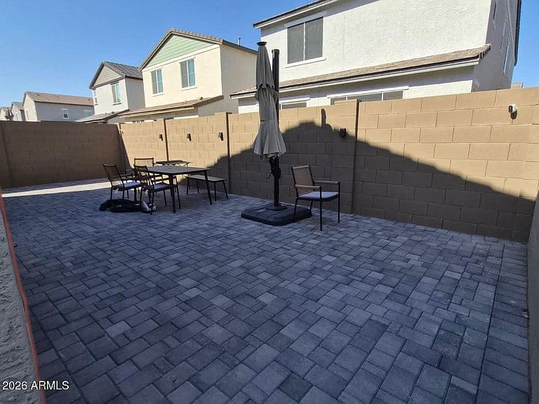 2430 W ROWEL Road photo 3