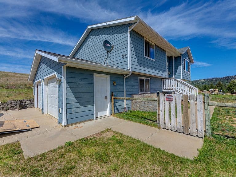 18 Jacob Dr photo 3