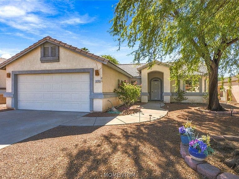 2078 E Sundance Drive photo 2