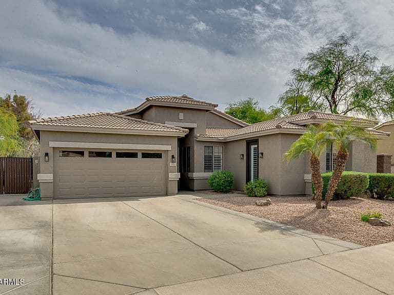 181 W BIRCHWOOD Place photo 2