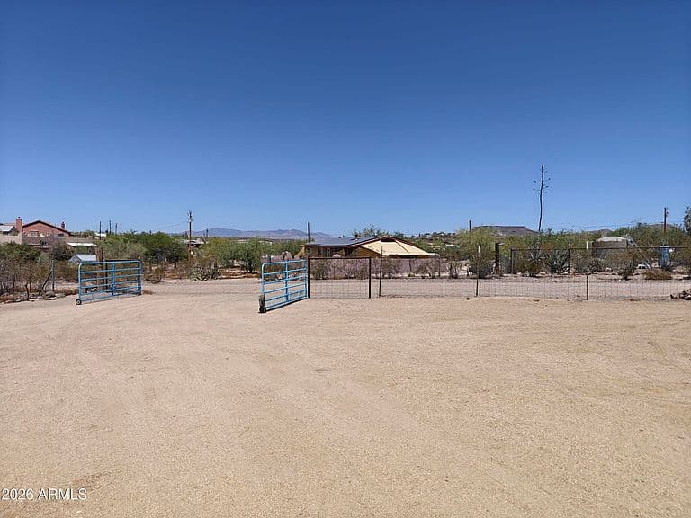2417 W ROUGHRIDER Road photo 5