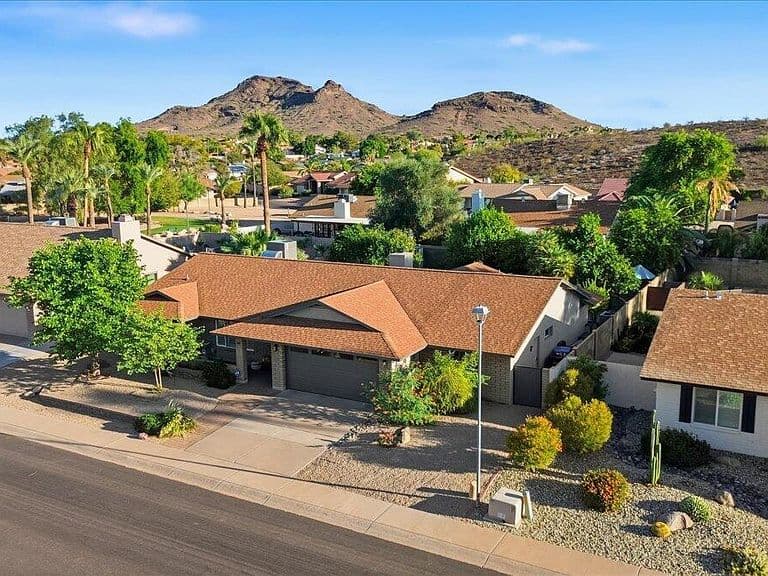 1001 E AIRE LIBRE Avenue photo 3