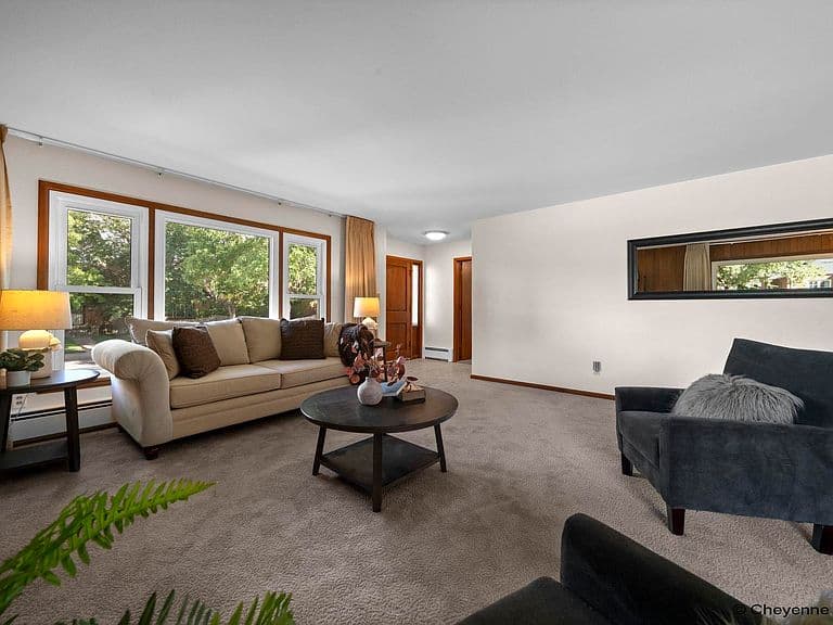 3420 Capitol Ave photo 4