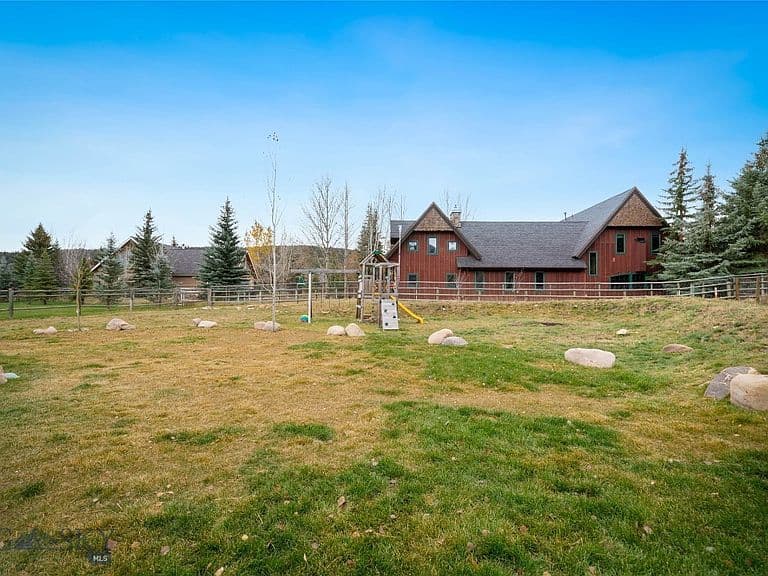 30 Whitefish Dr photo 3