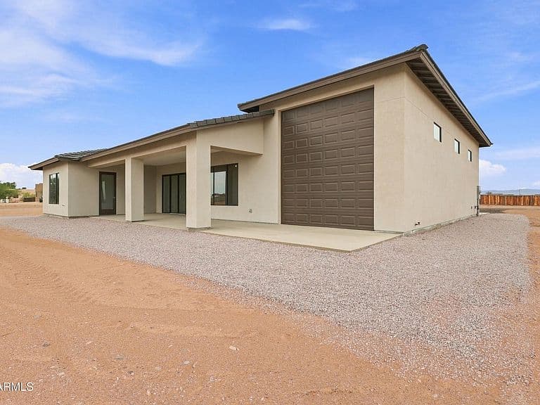 22275 W ROY ROGERS Road photo 4