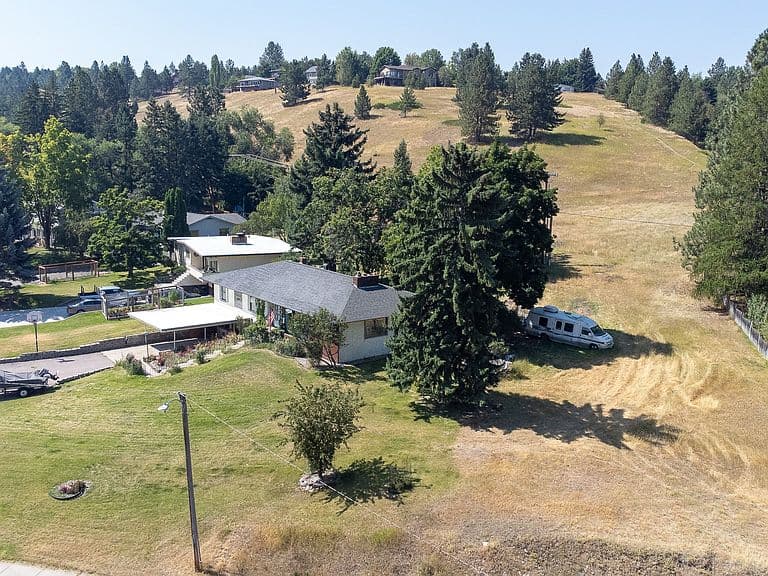 101 Takima Dr photo 1