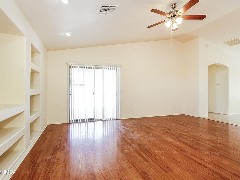 46176 W STARLIGHT Drive photo 5