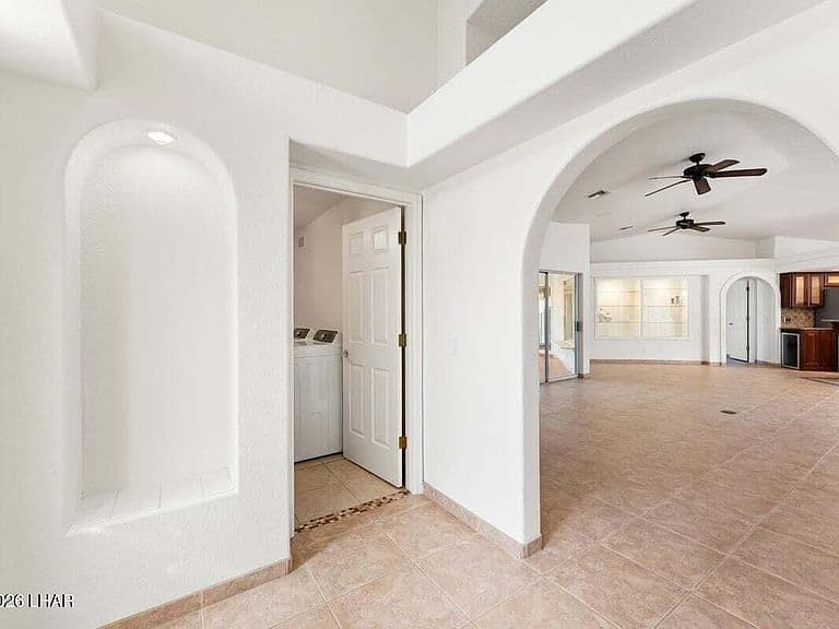 1781 Lockheed Bay photo 4