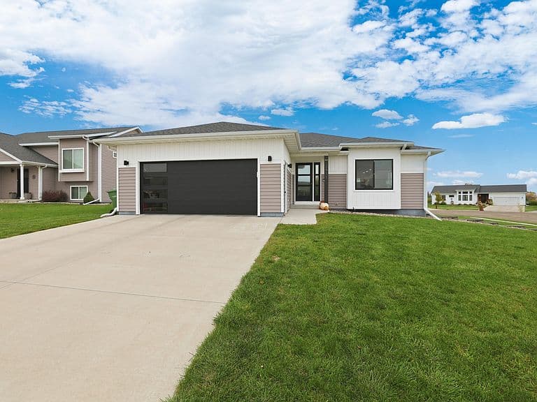 2411 Larkspur Ridge Dr photo 1