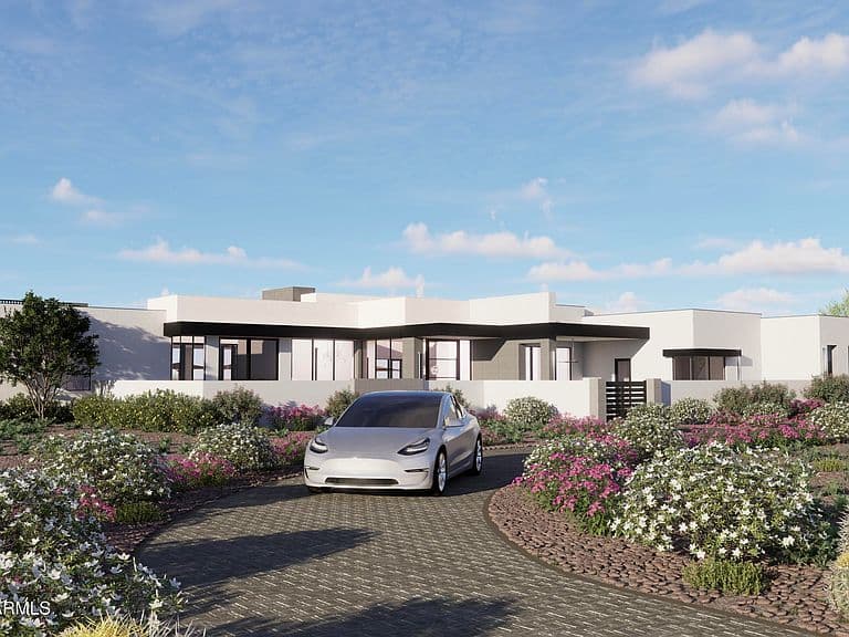 9021 E Rimrock Dr photo 1