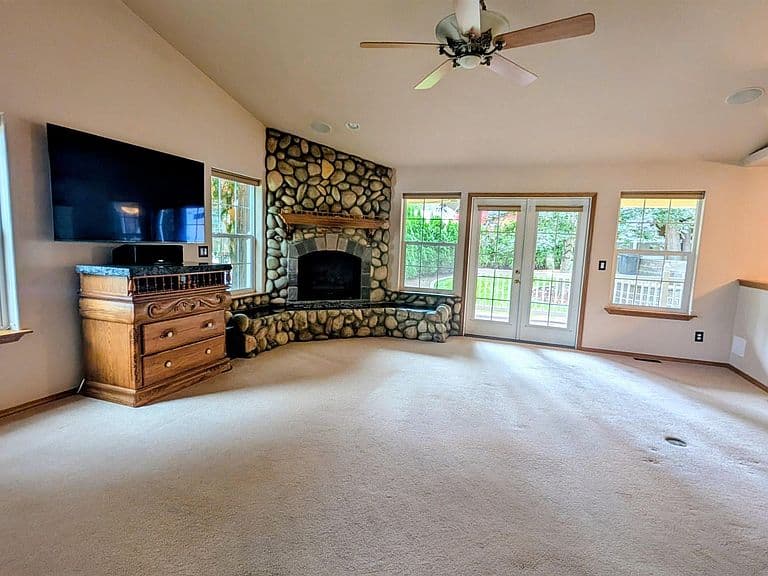 21972 N Molly Ln photo 5